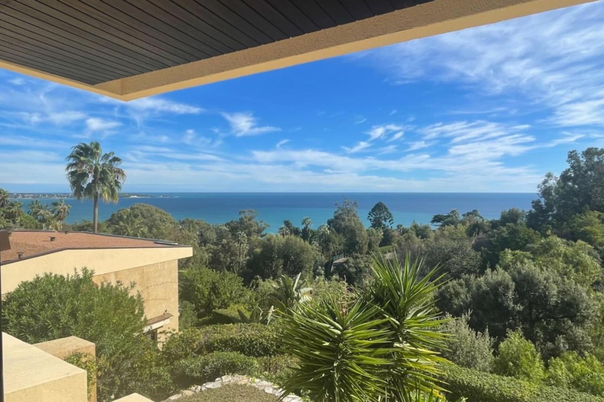 Apartment Magnificent T2 With Swimming Pool Vallauris